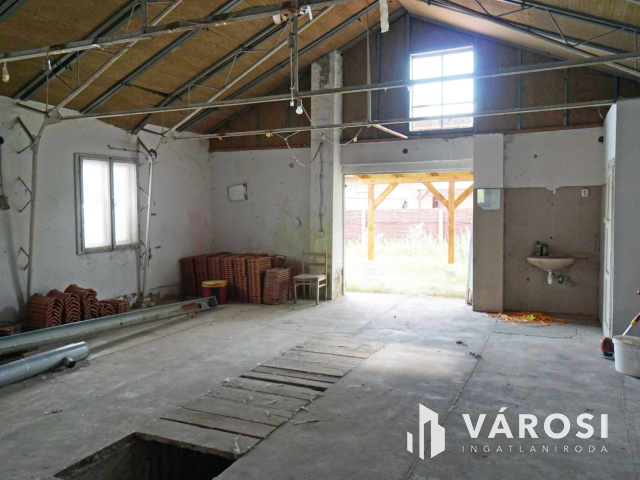 Központi több generációs családi ház a piac térnél