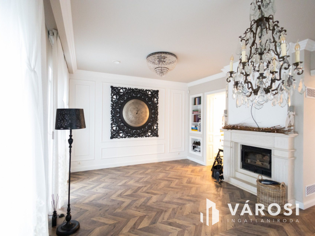 Mediterrán hangulatú ingatlan az Aranyparton