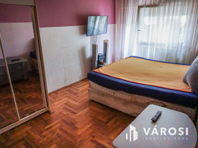 Remek családi ház Üröm legszebb részén!