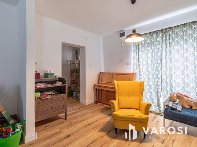 Tágas terekkel rendelkező Baktói családi ház