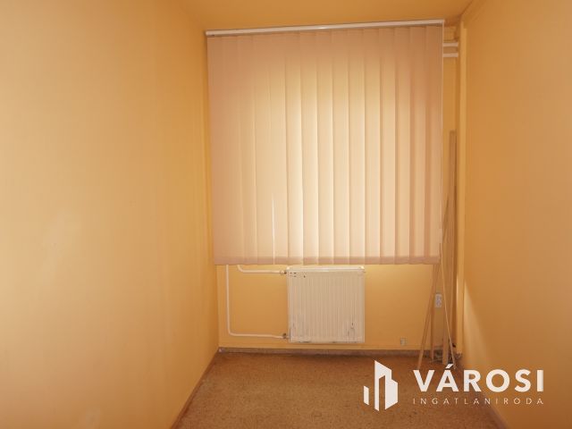 Fiatalos irodaház hosszú távra kiadó!