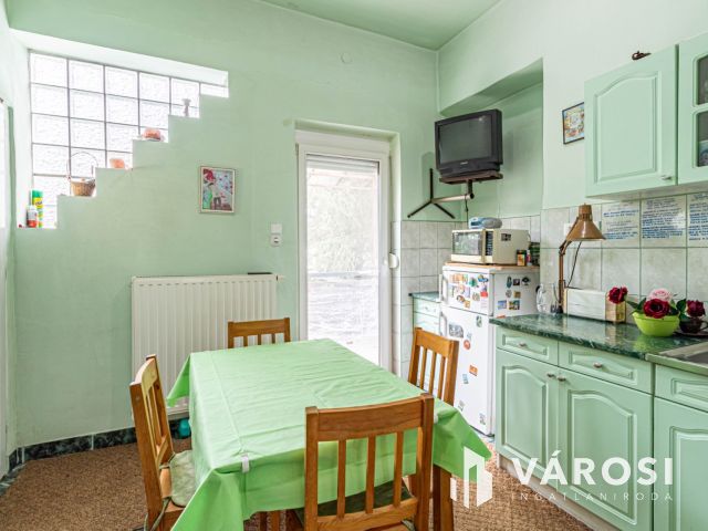 Eladó ház Szőreg egyik legmagasabb pontján!