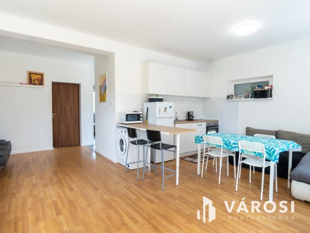 Két ingatlan egy telken, különleges lehetőség