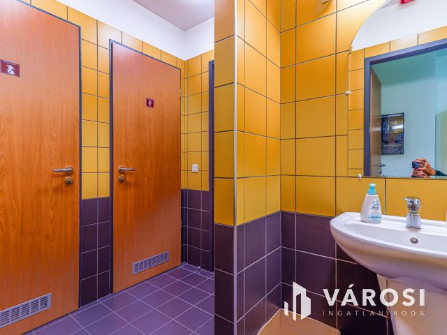 Panorámás irodahelyiség a III. kerületben