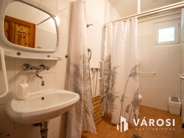 Eladó apartmanház – üdülőház - szálláshely