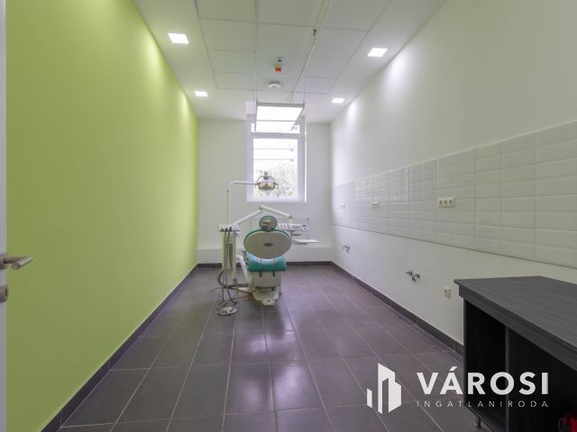 Fogászati rendelő (20 m2) Újbudán felszerelve, berendezve