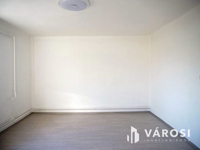 Felújított családi ház bomba áron!