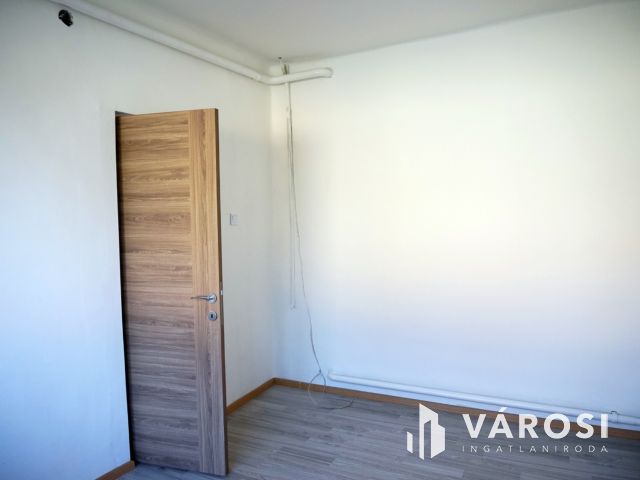 Felújított családi ház bomba áron!