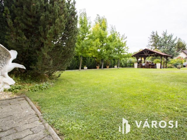 Ez az otthon nem csupán egy ház - igazi családi fészek.