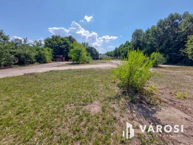 Ipari-logisztikai célokra alkalmas telek, 15.ker., 3498 m2