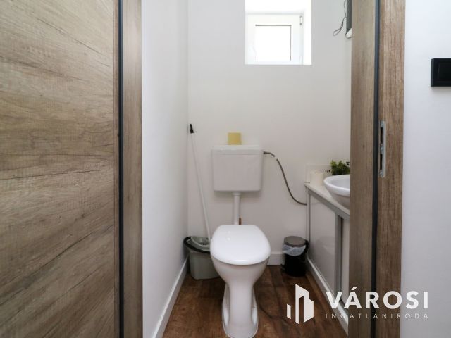 Felújított, működő apartman eladó