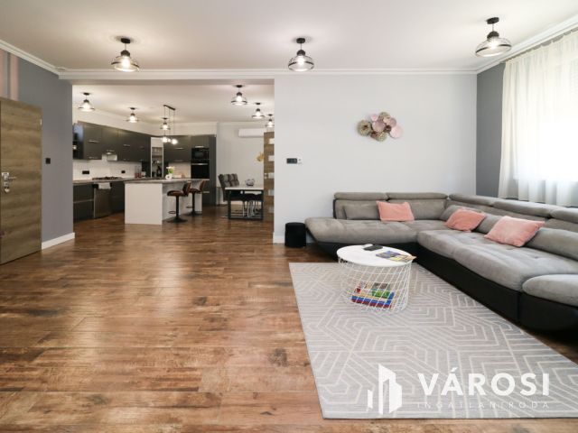 Felújított, működő apartman eladó