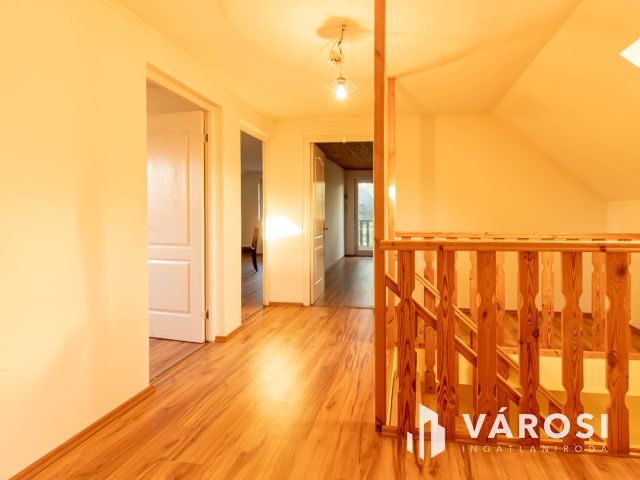 Tágas családi ház Pátyon, Budapest közvetlen szomszédságában