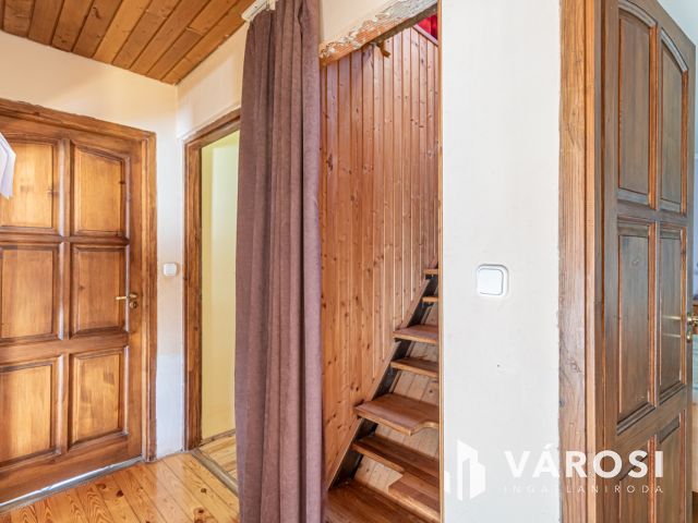 Természetes anyagokból készült családi ház Szatymazon!