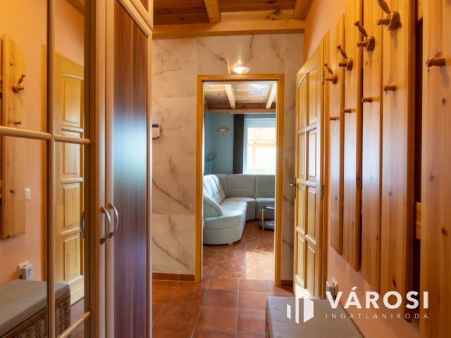 Gyönyörű családi ház balatoni panorámával