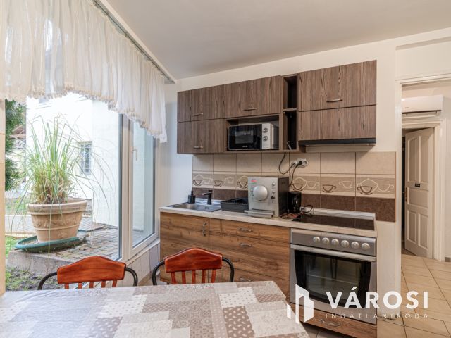 Egy szelet történelem a Bécsi körúton