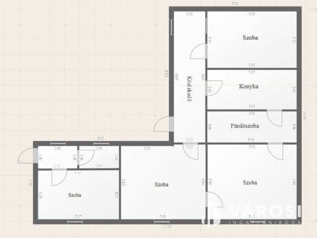 Kistelek központjában családi ház