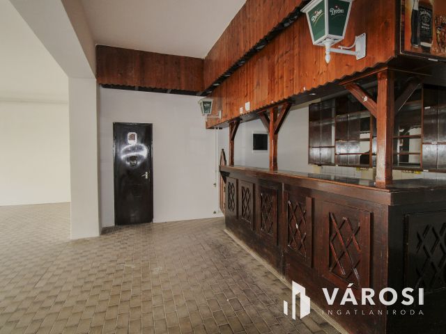 Földszinti társasházi lakás