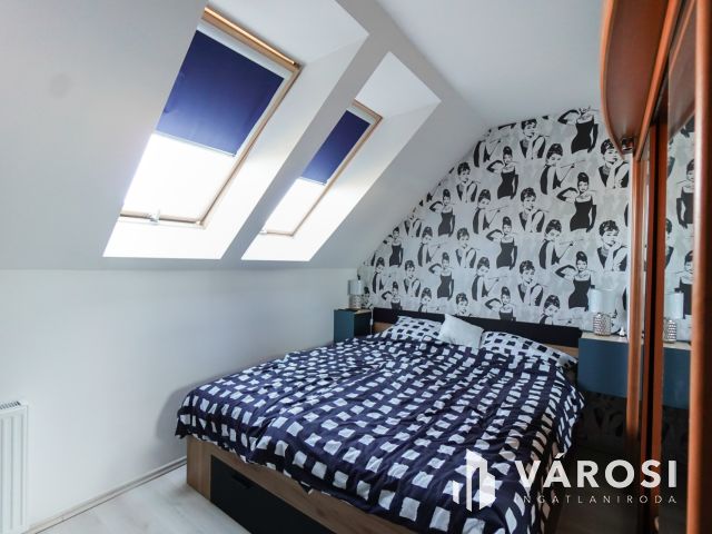 Kertvárosi, 3 lakásos Ikerházfél