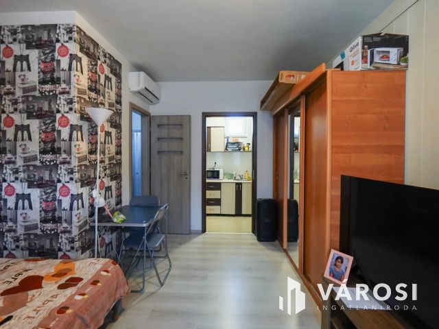 Kertvárosi, 3 lakásos Ikerházfél