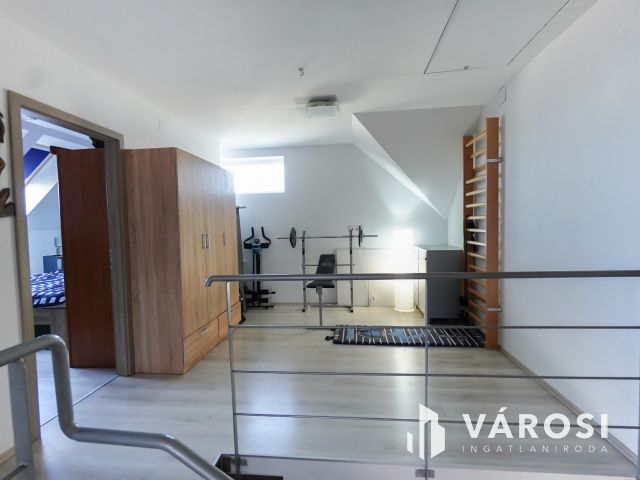 Kertvárosi, 3 lakásos Ikerházfél