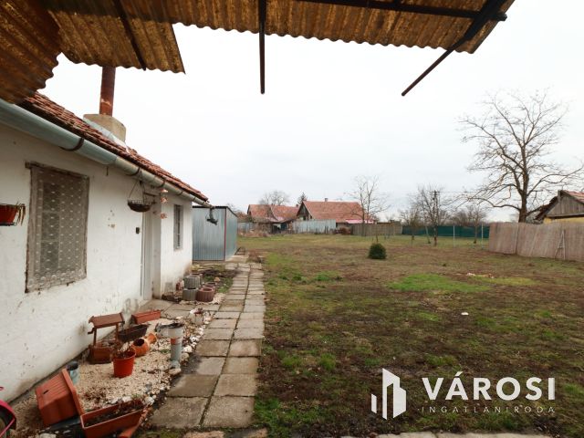 Tótkomlósi családi ház