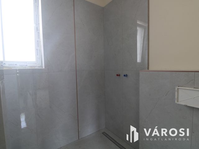 Baktói ikerház,minőségi kulcsrakész kivitelben.