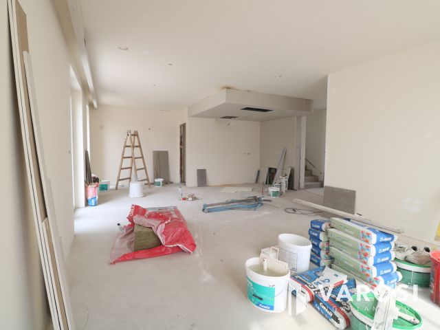 Baktói ikerház,minőségi kulcsrakész kivitelben.