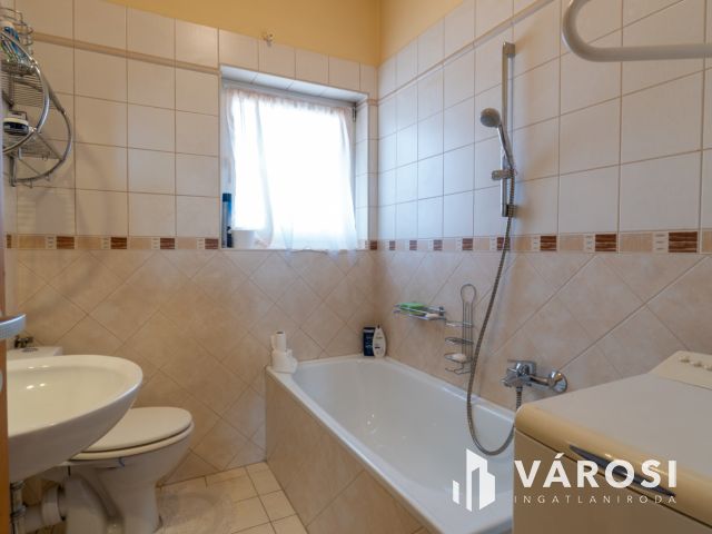 Tágas mediterrán otthon Siófok-Fokihegyen