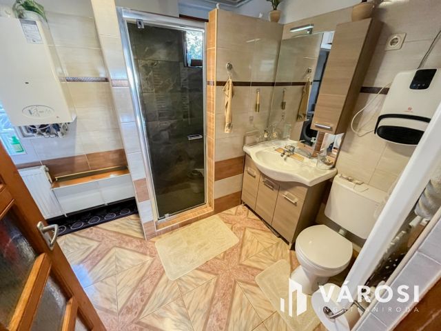 Panorámás kilátás bővítési lehetőséggel Ürömön!