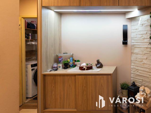 Felújított lakás kiváló állapotban a Vajda utcában