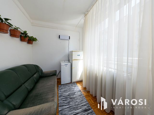 Liget melletti téglalakás