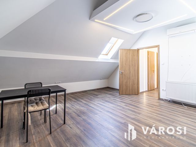 3 szobás dupla erkélyes 2020-ban épült lakás autóbeállóval