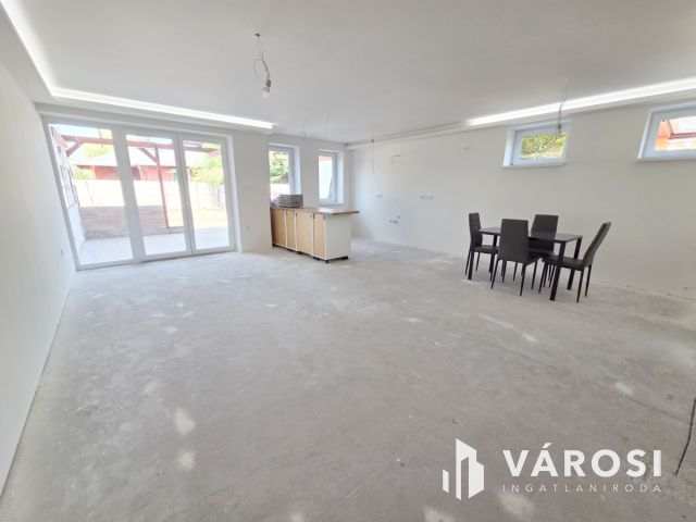 Eladó ikerház Szigethalom csendes részén