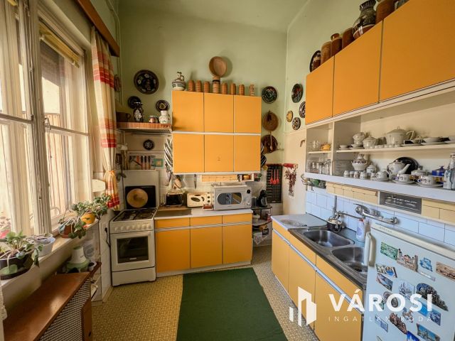 Nagypolgári iroda vagy magánrendelő Miskolc belvárosában