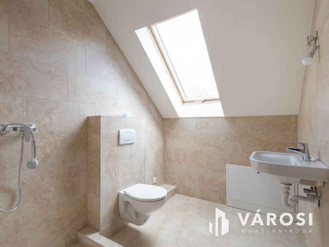 A Brigád hamarosan levonul és lehet költözni!