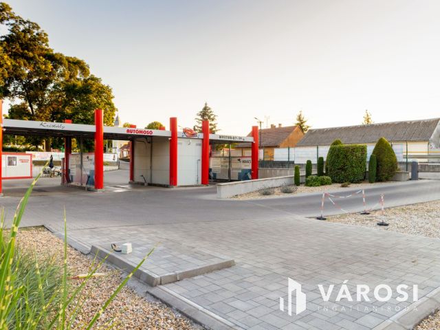Főút mellett bejáratott autómosó eladó