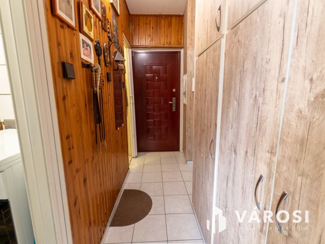 Szerethető 46 m²-es lakás a Duna-part közelében – 28,9 M Ft